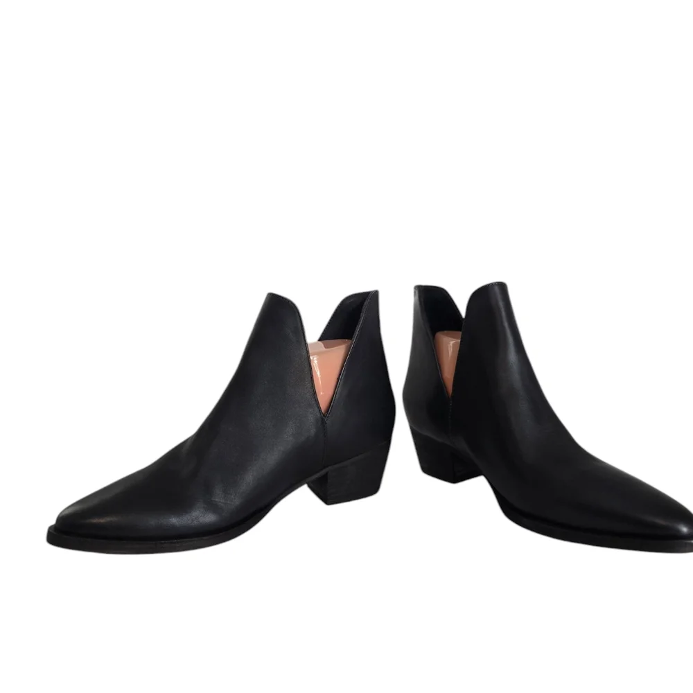 Free People Charm Double V Black Leather Ankle Boots Booties 8.5 - Picture 4 of 13